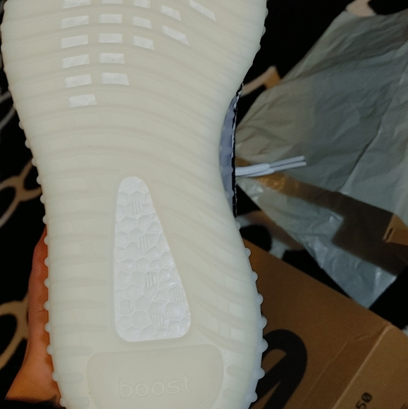 Too small - Picture 5 of 8